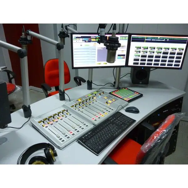 RADIO FM ANALOGIQUE-NUMÉRIQUE COMPLÈTE